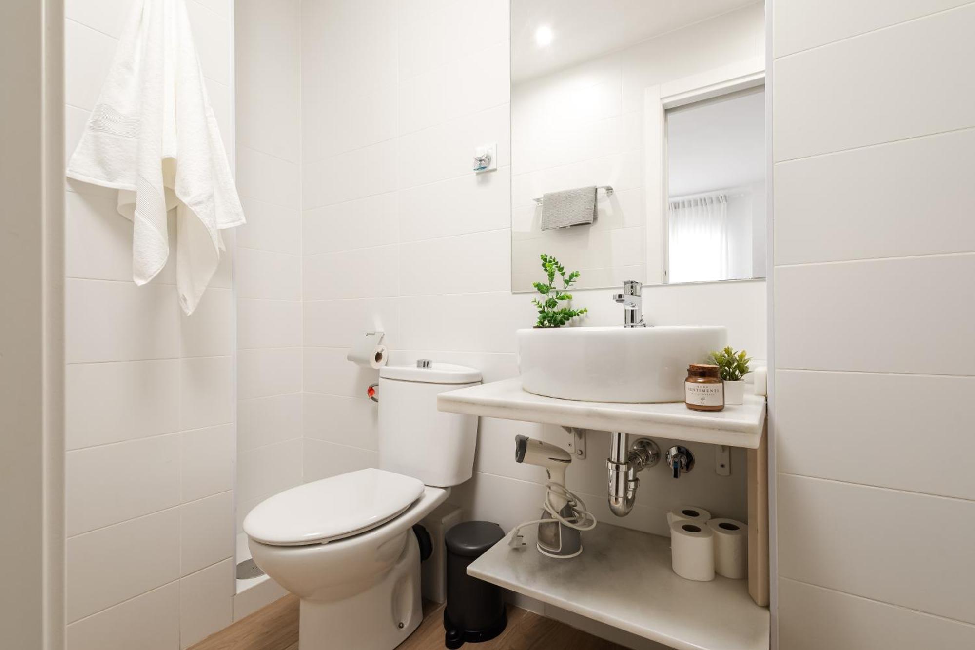 Nordik Apartments Urban - Perchel "Skogar" Малага Екстериор снимка