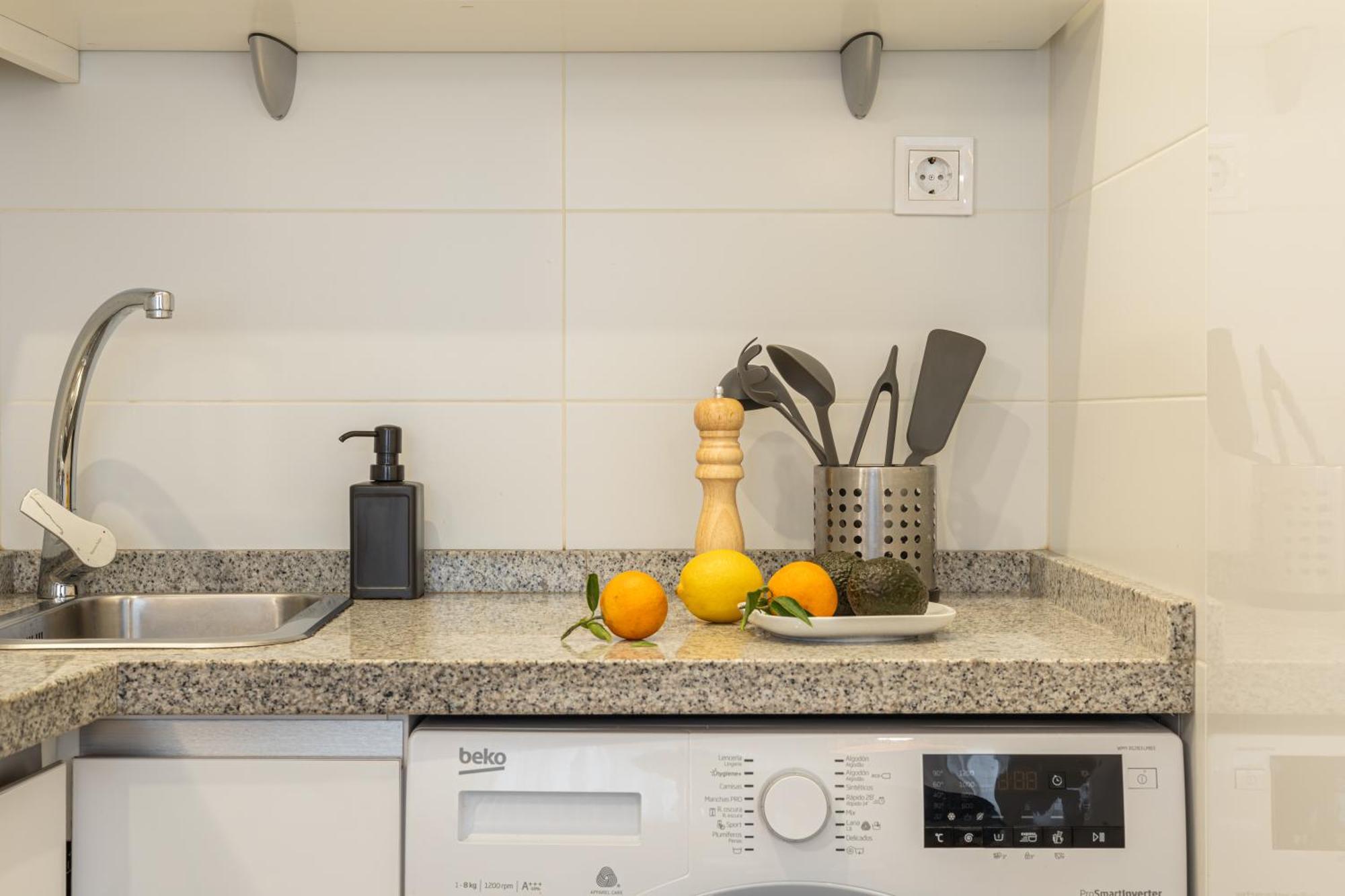 Nordik Apartments Urban - Perchel "Skogar" Малага Екстериор снимка
